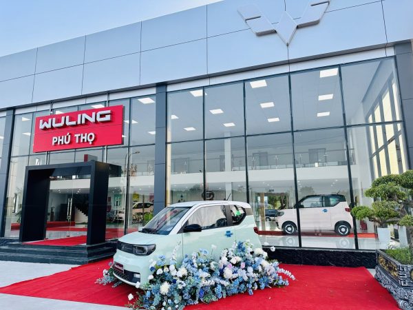 Khách hàng có thể mua trực tiếp tại các Đại lý Wuling ủy quyền hoặc đặt cọc trực tuyến qua website của hãng